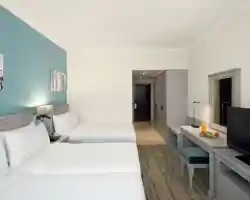 Anwar Al Madinah Mövenpick Hotel thumbnail